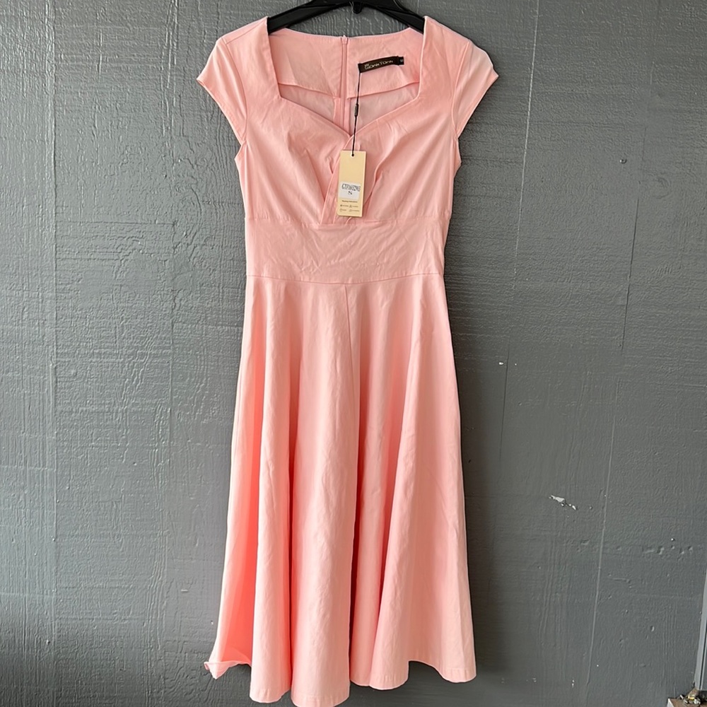 Gown town size small pink dress - stretchable